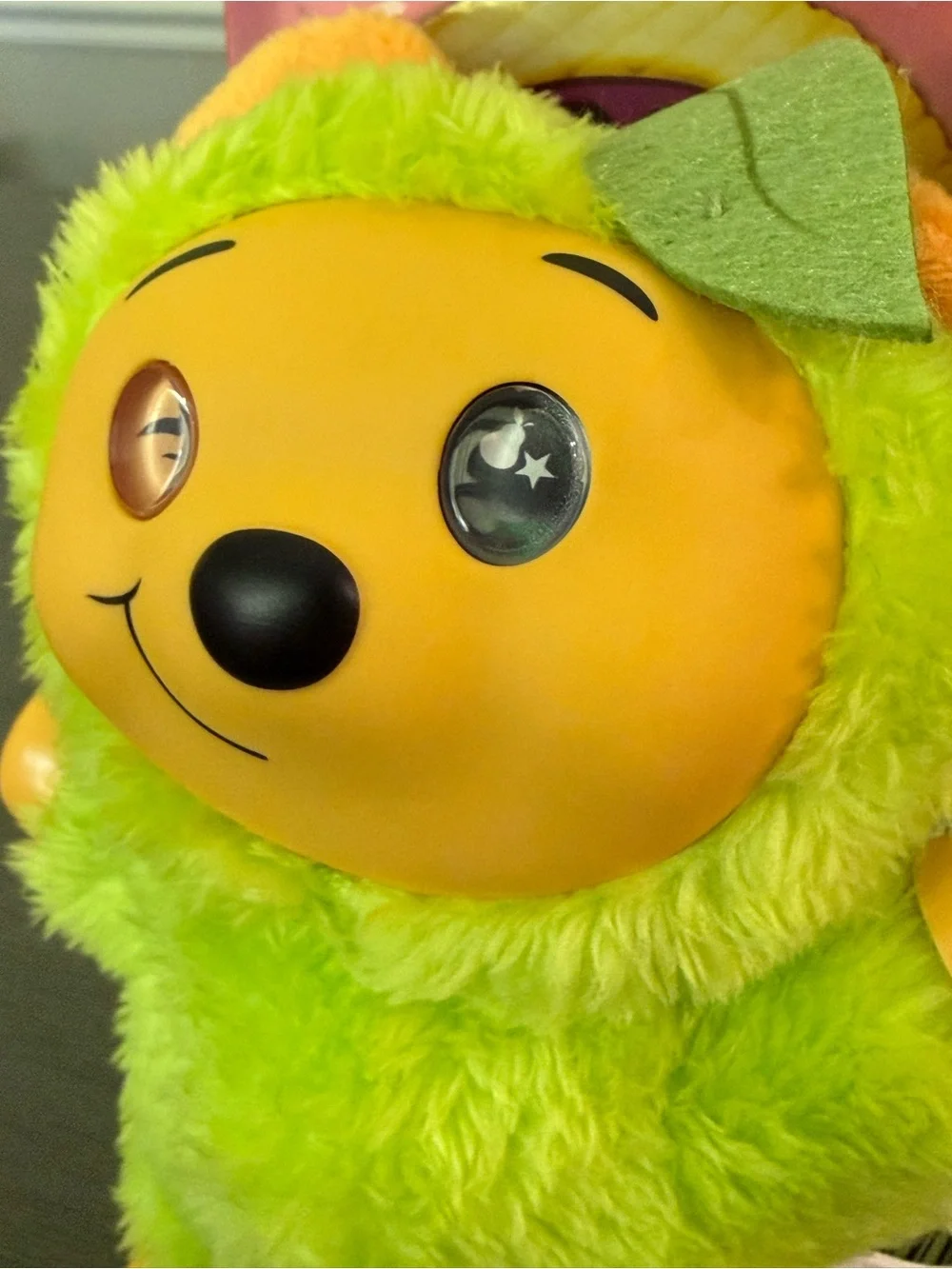 Disney Fresh Picked Pooh Green Apple Vinyl Plush Collectable Bag Charm Key Ring